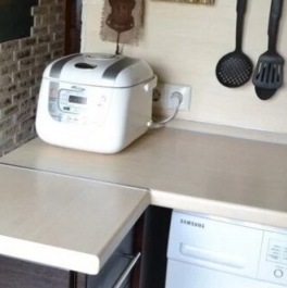 Продажа 3-комн квартиры на вторичном рынке ул Матроса Железняка,  д. 5