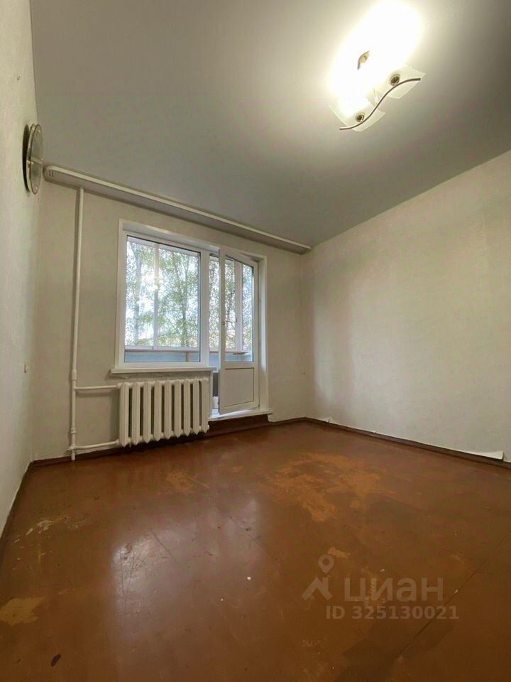 Продажа 3-комн квартиры на вторичном рынке Чехов, улица Чехова, 59