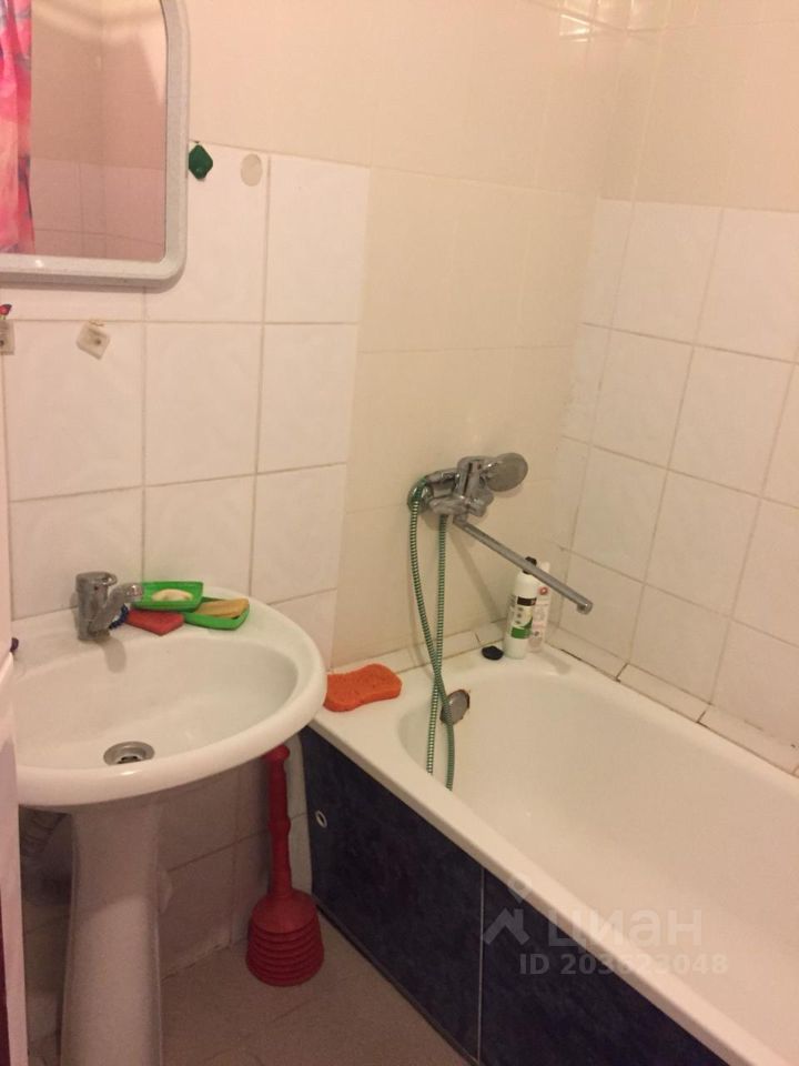 Аренда 2-комн квартиры на вторичном рынке Люберцы, Октябрьский проспект, 142