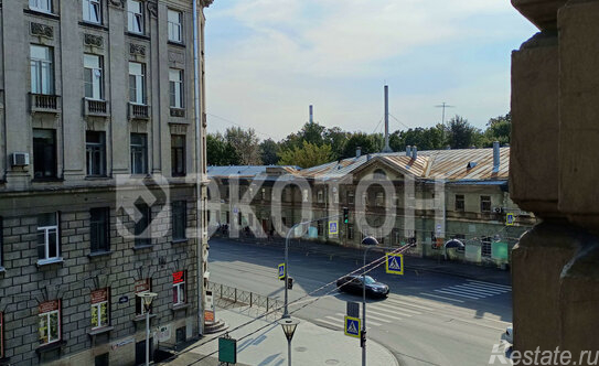 Продажа 5-комн квартиры на вторичном рынке ул Звенигородская,  д. 12/17