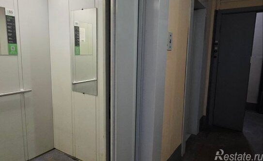 Продажа 2-комн квартиры на вторичном рынке Композиторов ул,  д. 5