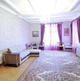 Аренда 3-комн квартиры на вторичном рынке ул Рубинштейна,  д. 15-17