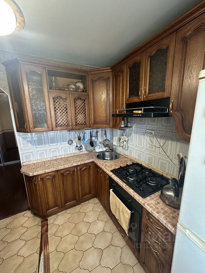 Продажа 2-комн квартиры на вторичном рынке Центральный мкр, улица Корнеева, 44