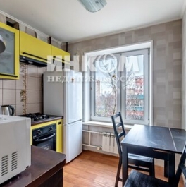 Продажа 1-комн квартиры на вторичном рынке ул Мельникова,  д. 27