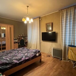 Продажа 3-комн квартиры на вторичном рынке Бассейная ул