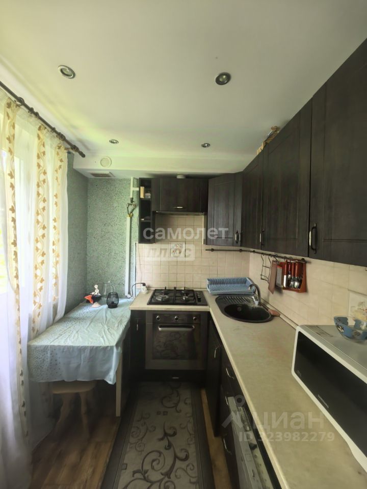 Аренда 1-комн квартиры на вторичном рынке Имени А.М. Маркова мкр,  д. 33