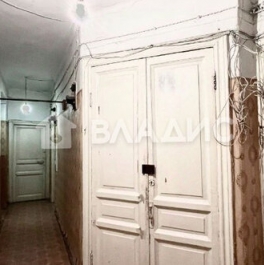 Продажа 4-комн квартиры на вторичном рынке Малый ПС пр-кт,  д. 1Б