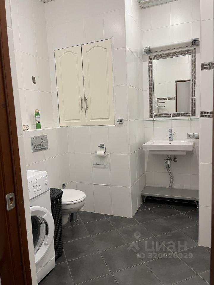 Продажа 1-комн квартиры на вторичном рынке Бассейная улица, 10