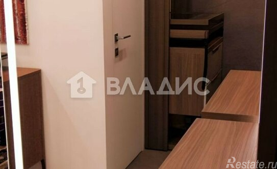 Продажа 1-комн квартиры на вторичном рынке Рощинская 2-я ул,  д. 11