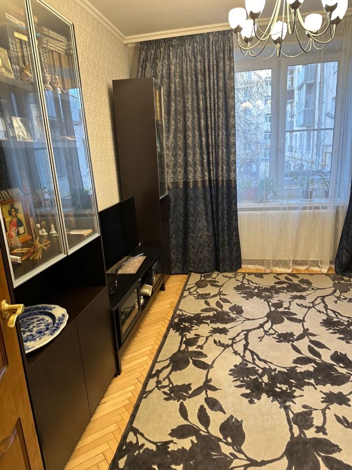 Продажа 2-комн квартиры на вторичном рынке Большая Серпуховская улица, 62