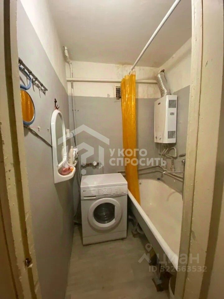 Продажа 2-комн квартиры на вторичном рынке Петергоф, Санкт-Петербургский проспект, 52