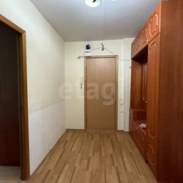 Продажа 3-комн квартиры на вторичном рынке Волхов, Южный б-р,  д. 5