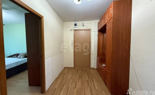 Продажа 3-комн квартиры на вторичном рынке Волхов, Южный б-р,  д. 5