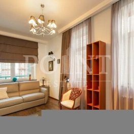 Продажа 6-комн квартиры на вторичном рынке ул Пречистенка,  д. 27