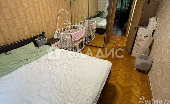 Продажа 2-комн квартиры на вторичном рынке улица Молостовых,  д. 16 к4