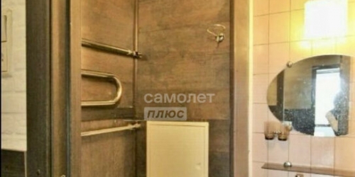 2-комн квартира улица Генерала Тюленева,  д. 27