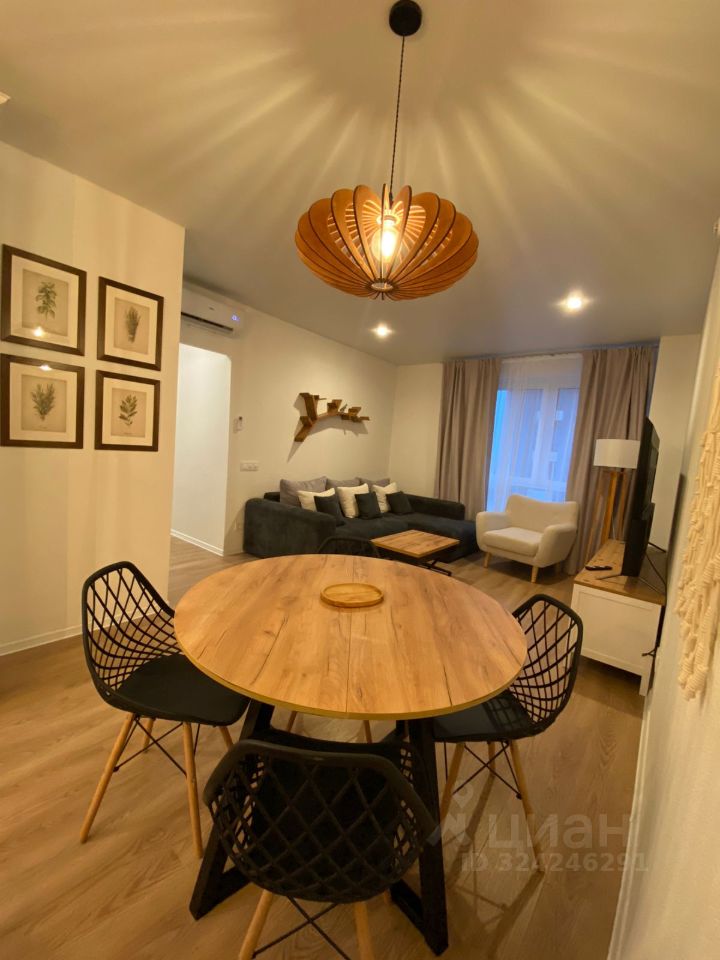 Аренда 3-комн квартиры на вторичном рынке улица Малая Очаковская, 4Ак2