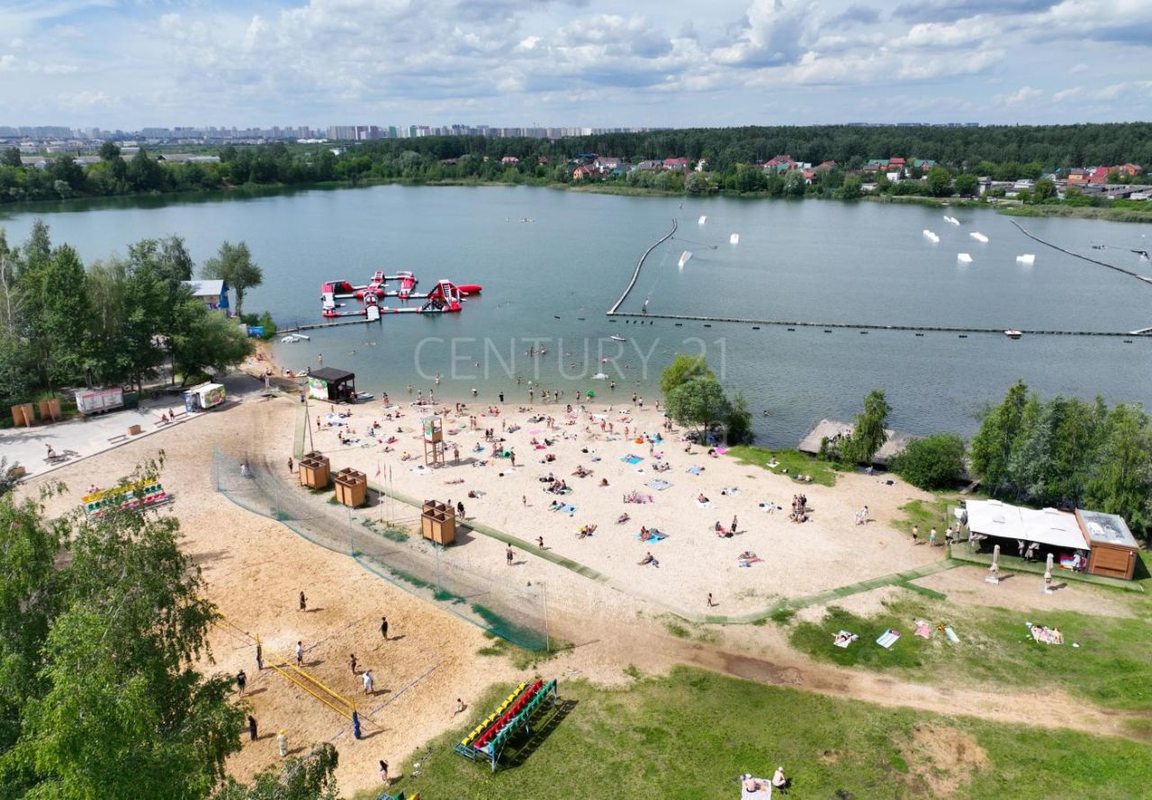 Продажа 3-комн квартиры на вторичном рынке Красково пгт, улица Островского, 2