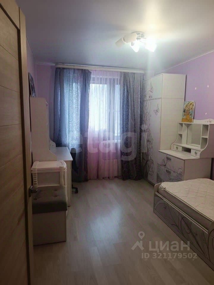 Продажа 3-комн квартиры на вторичном рынке Долгопрудная аллея, 14к1