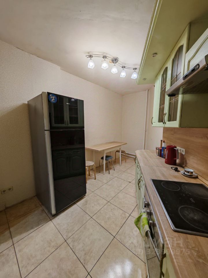 Аренда 3-комн квартиры на вторичном рынке Пролетарский проспект, 7