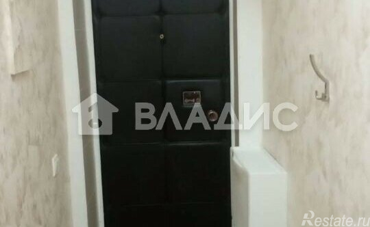 Продажа 2-комн квартиры на вторичном рынке улица Винокурова,  д. 11 к2