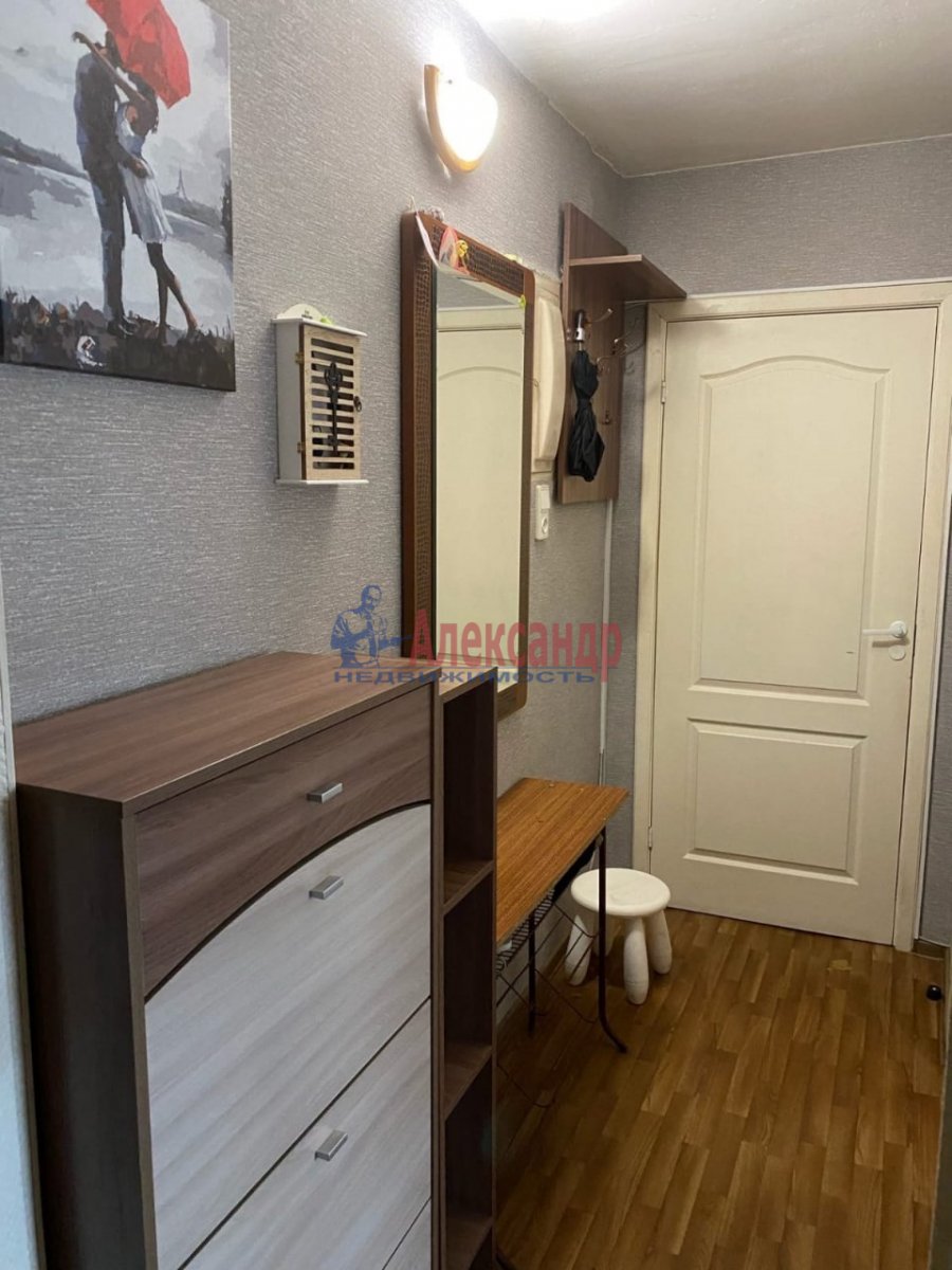 Продажа 2-комн квартиры на вторичном рынке Выборг г., Гагарина ул. ,  д. 25