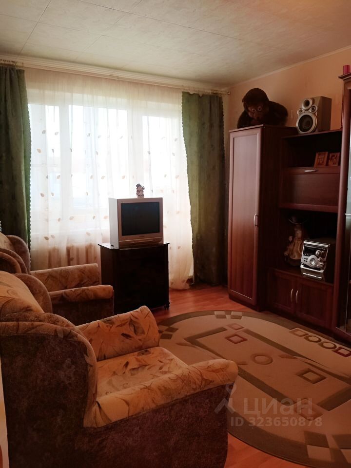 Продажа 2-комн квартиры на вторичном рынке Сланцы, улица Шахтерской Славы, 16