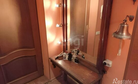 Продажа 3-комн квартиры на вторичном рынке Добровольцев ул,  д. 38