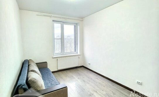 Продажа 1-комн квартиры на вторичном рынке Железнодорожный, проспект Героев