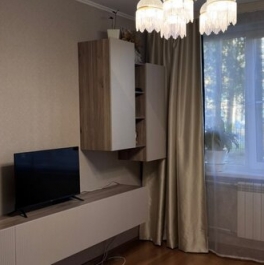 Продажа 3-комн квартиры на вторичном рынке Серебристый бульвар,  д. 12 к1