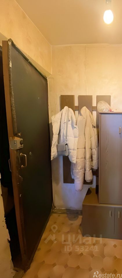 Продажа 2-комн квартиры на вторичном рынке Подрезково, улица Жаринова,  д. 5