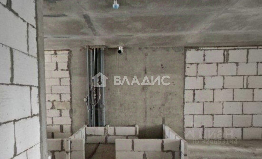 Продажа 2-комн квартиры на вторичном рынке улица Берзарина, 30А