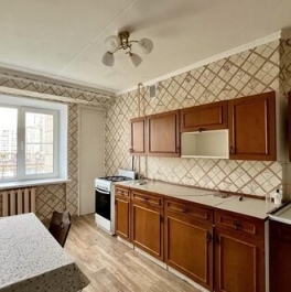 Продажа 3-комн квартиры на вторичном рынке ул Наличная,  д. 36,  к. 7