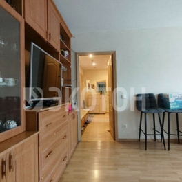 Продажа 3-комн квартиры на вторичном рынке Кузнецова пр-кт,  д. 25,  к. 1