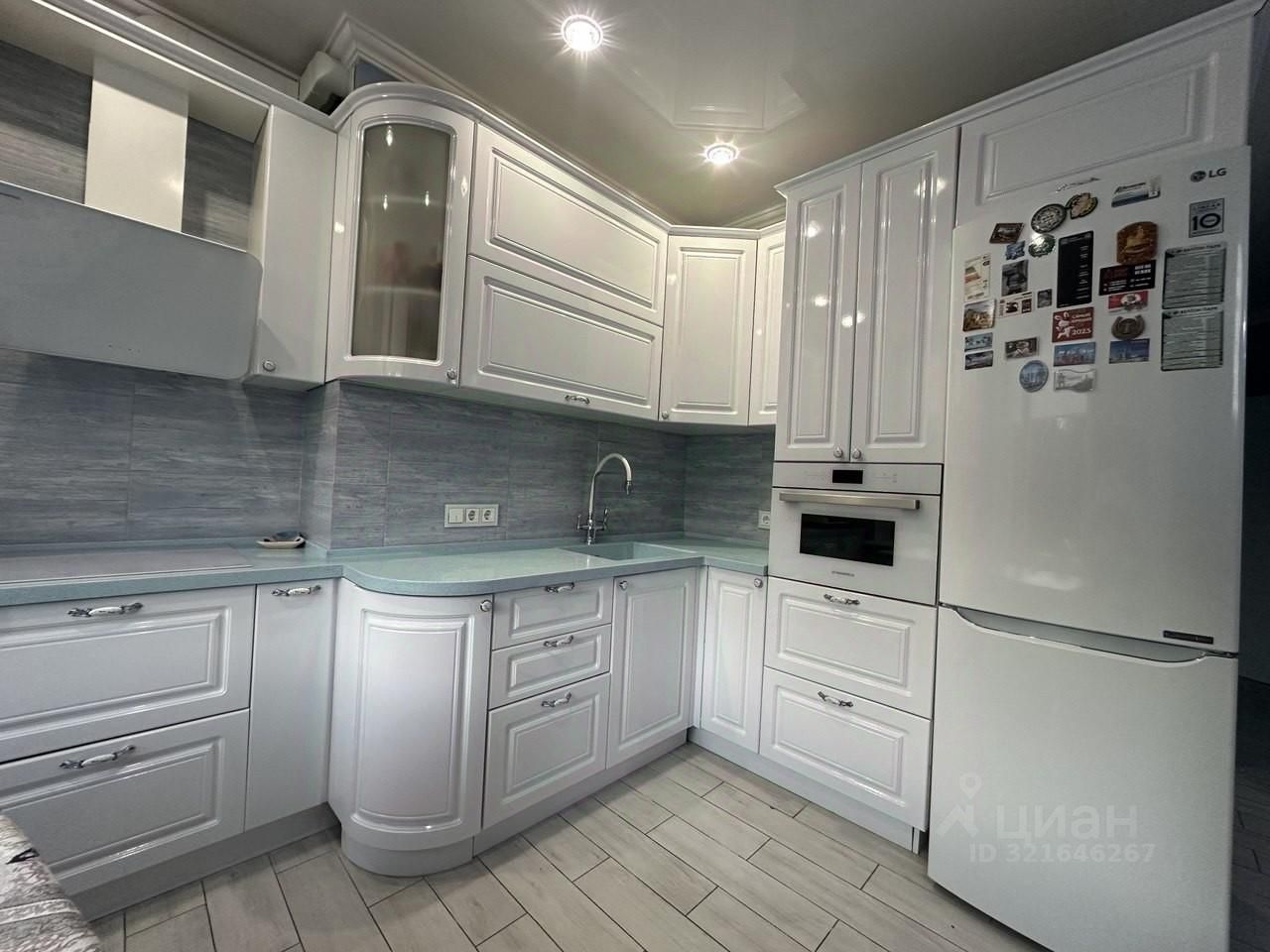 Продажа 3-комн квартиры на вторичном рынке Велтон Парк Новая Сходня мкр, д. Подолино, улица Беговая,  д. 12