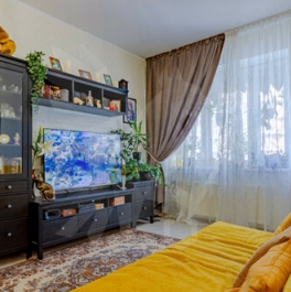 Продажа 1-комн квартиры на вторичном рынке Зенино, Вертолётная улица,  д. 18