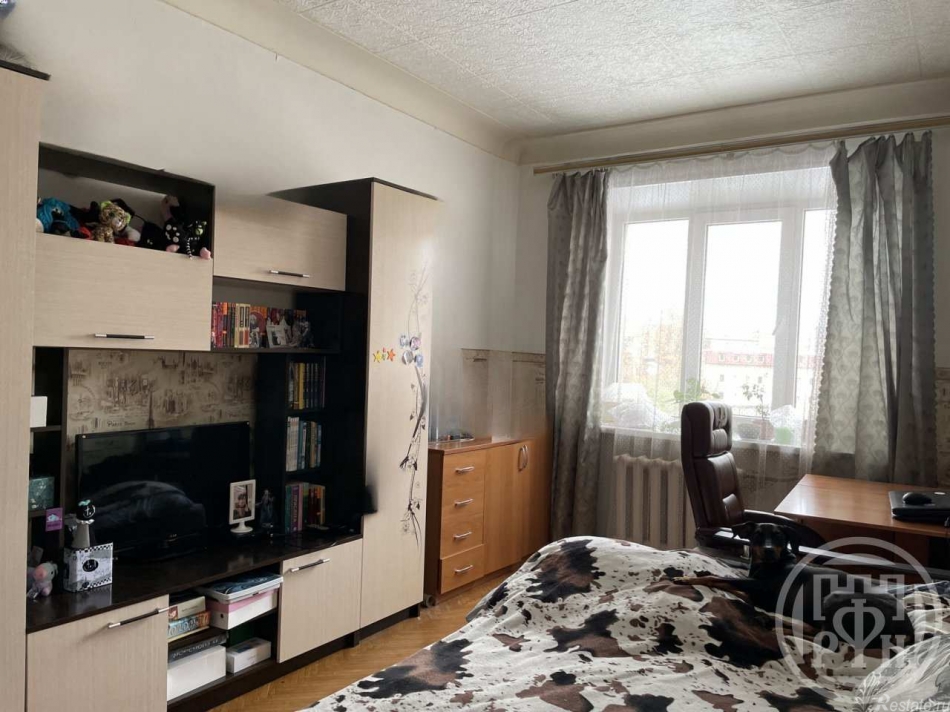 Продажа 3-комн квартиры на вторичном рынке Стачек просп.,  д. 11