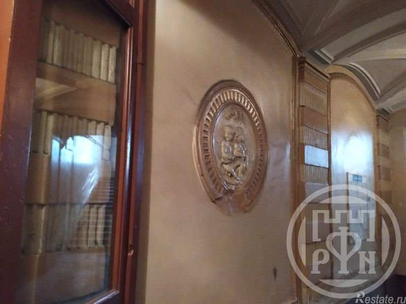 Продажа 3-комн квартиры на вторичном рынке Невский пр.,  д. 166