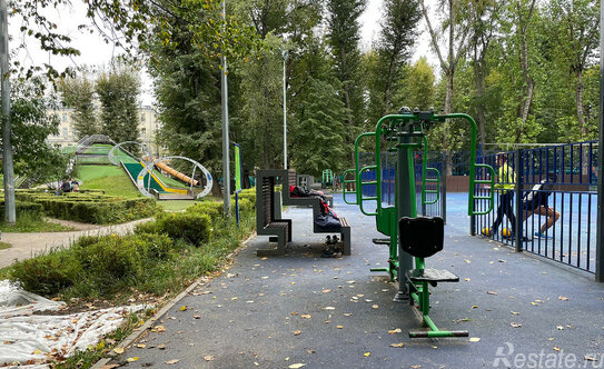 Продажа 8-комн квартиры на вторичном рынке Щемиловский 2-й пер,  д. 4,  к. 2