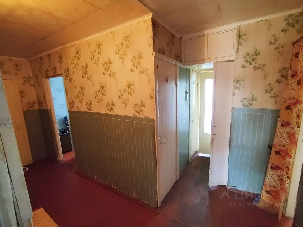 Продажа 2-комн квартиры на вторичном рынке пос. Торковичи, улица 1-я Железнодорожная, 7А