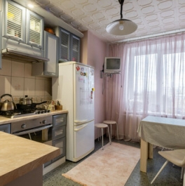 Продажа 1-комн квартиры на вторичном рынке Ветеранов пр-кт,  д. 152 к1