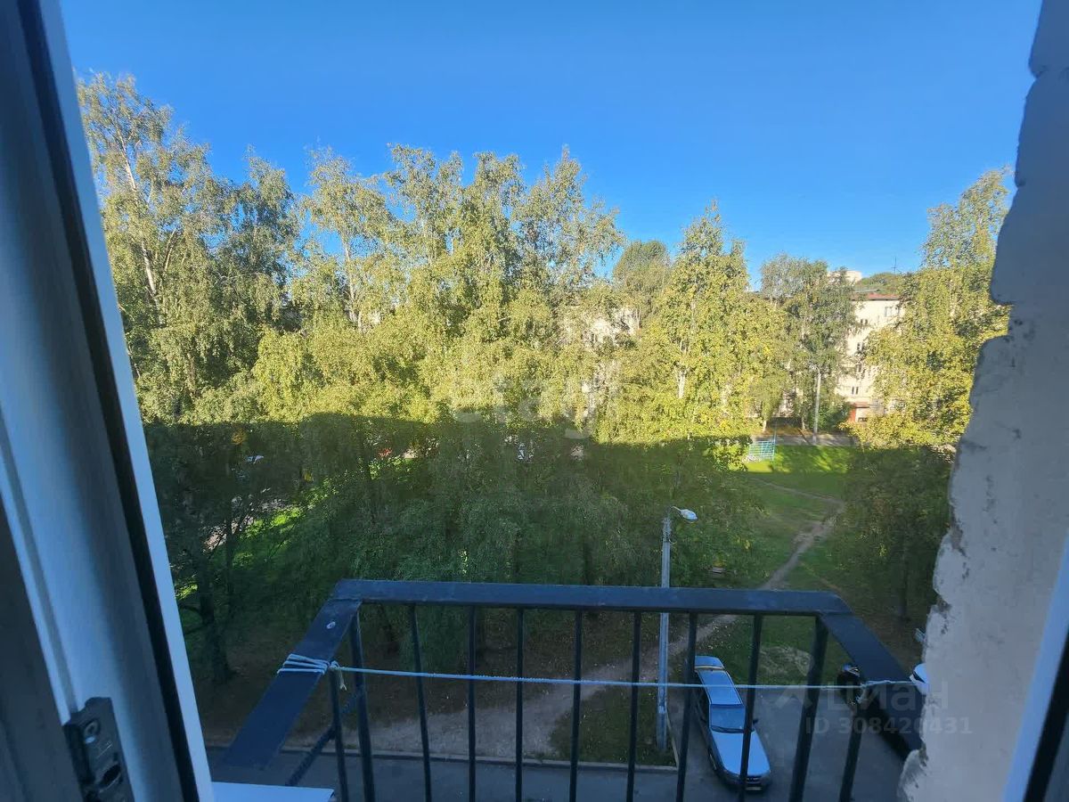 Продажа 1-комн квартиры на вторичном рынке Кириши, улица Энергетиков, 19