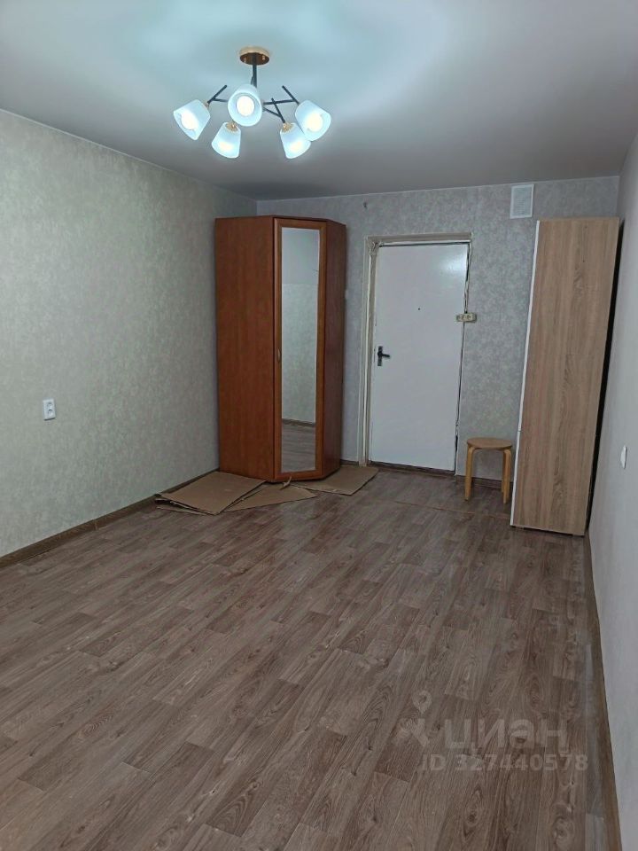 Продажа комнаты Кондратьевский проспект, 54