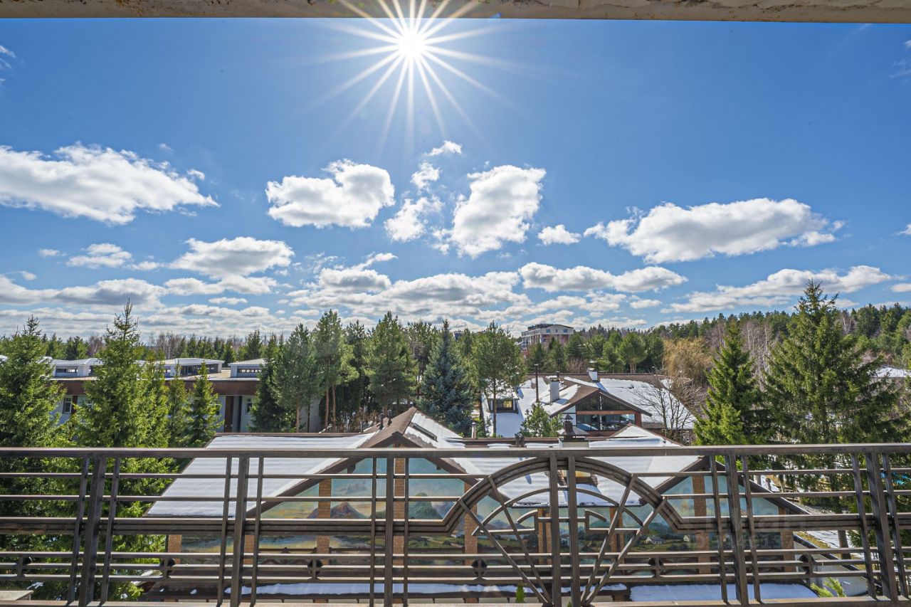 Продажа 4-комн квартиры на вторичном рынке Новое Лапино кп, д. Лапино