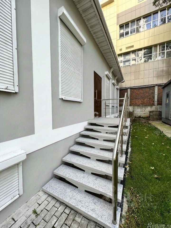 Продажа отдельного здания улица Лефортовский Вал,  д. 15/3 с2