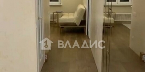 3-комн квартира ул Смоленская,  д. 14