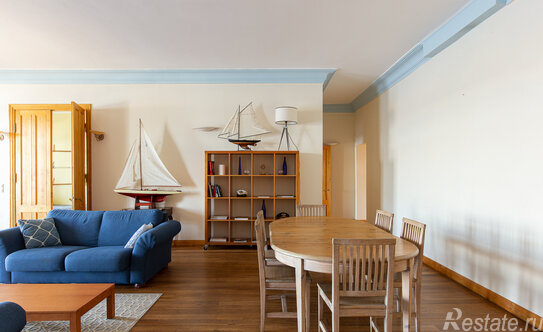 Аренда 4-комн квартиры на вторичном рынке ул Миллионная,  д. 17