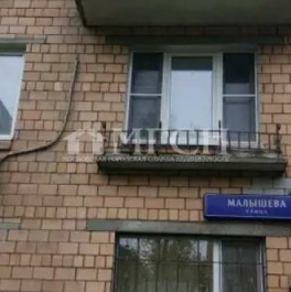 Продажа 2-комн квартиры на вторичном рынке улица Малышева,  д. 19