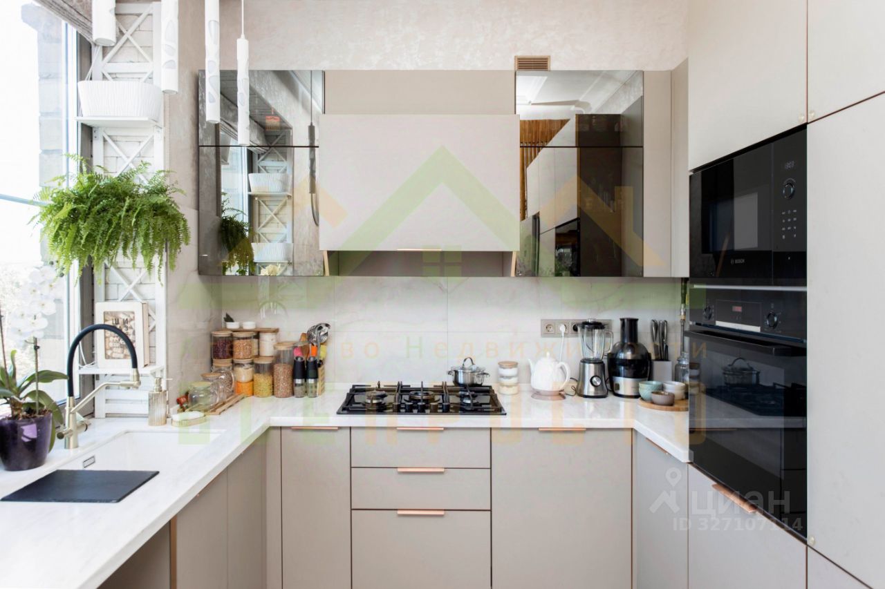 Продажа 3-комн квартиры на вторичном рынке Люберцы, Октябрьский проспект, 380Ж