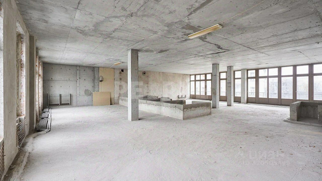 Продажа 5-комн квартиры на вторичном рынке Большой Левшинский переулок, 11